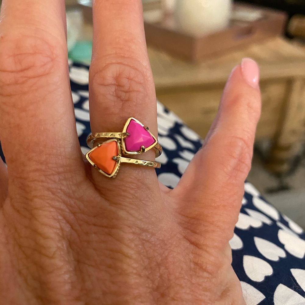 Kendra Scott size 5 stone rings. Like new.